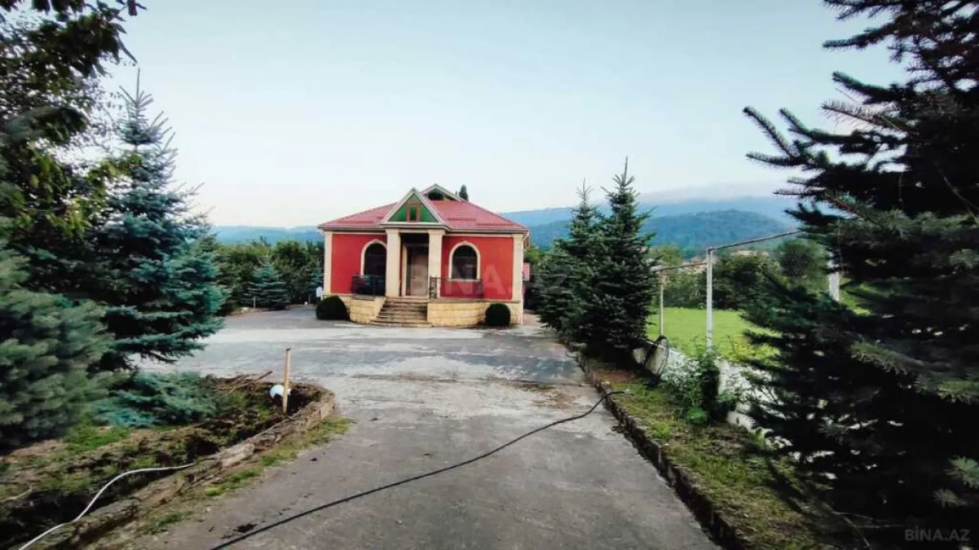 Kirayə verilir 4 otaqlı həyət evi 100 m²