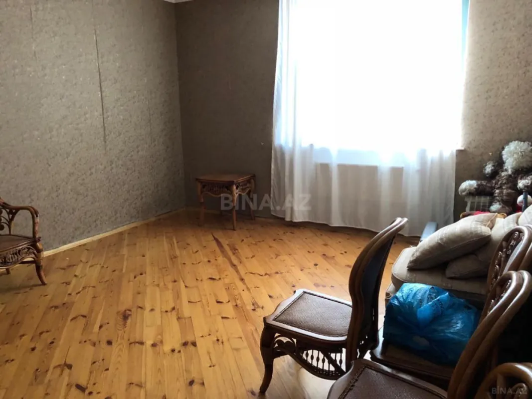 Satılır 6 otaqlı həyət evi 280 m²