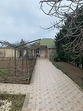 Satılır 6 otaqlı həyət evi 280 m²