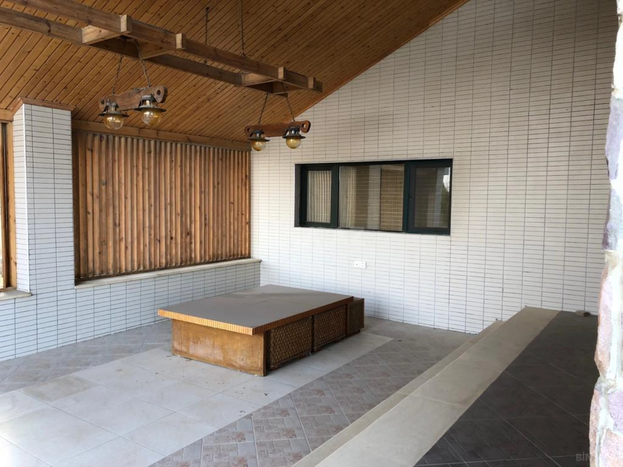 Satılır 6 otaqlı həyət evi 280 m²