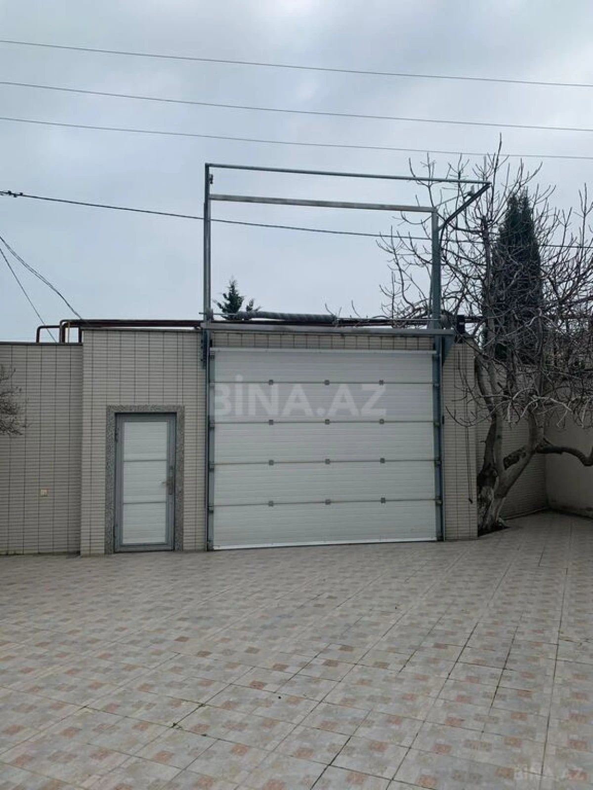 Satılır 6 otaqlı həyət evi 280 m²