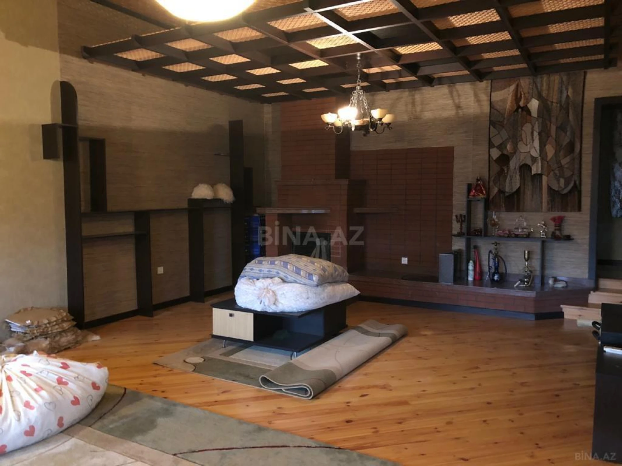 Satılır 6 otaqlı həyət evi 280 m²