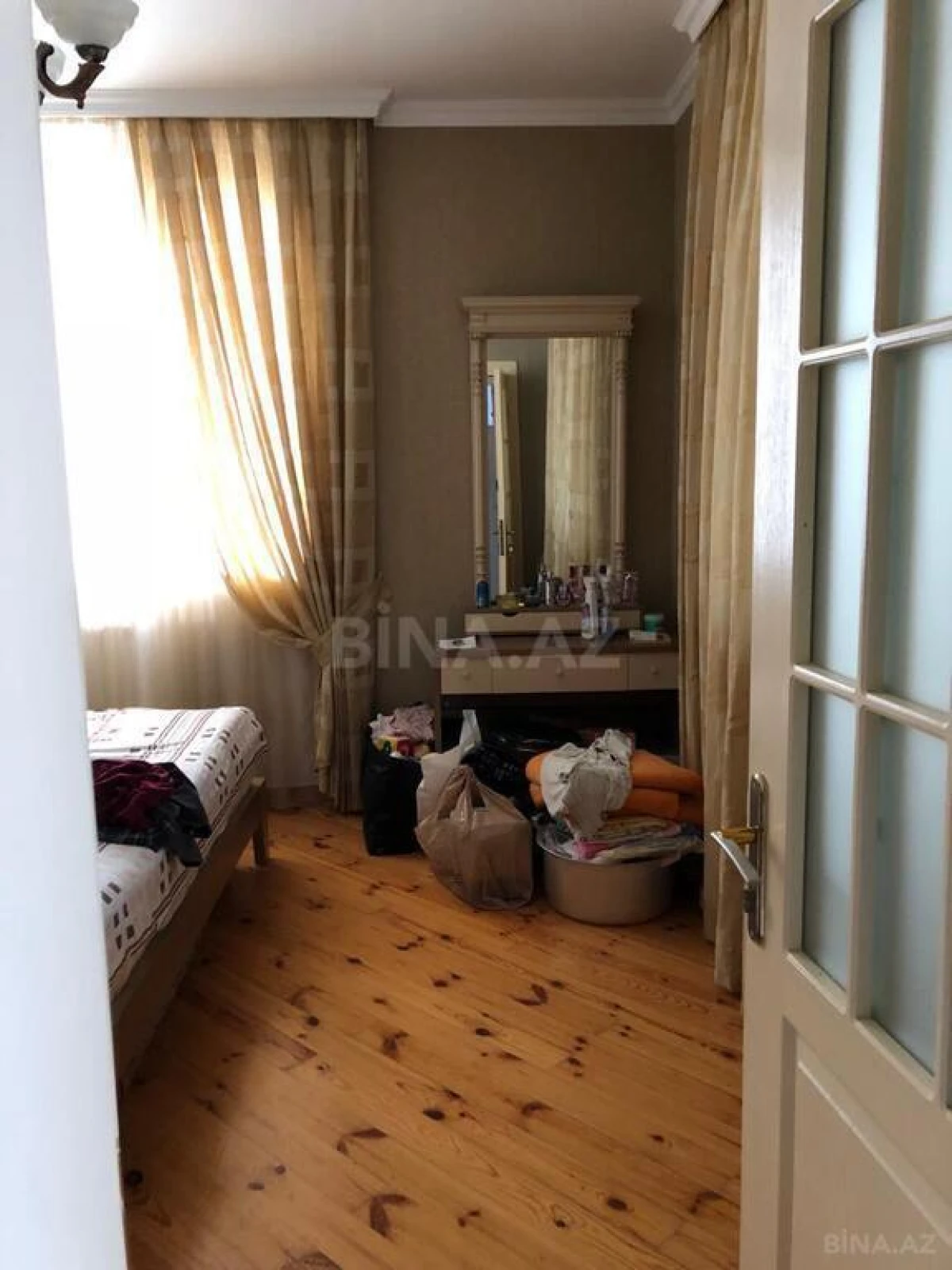 Satılır 6 otaqlı həyət evi 280 m²