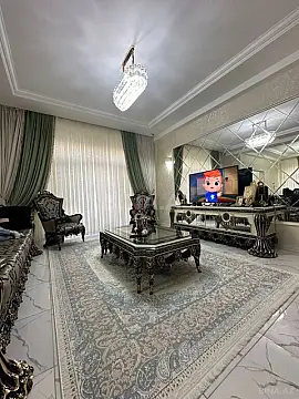 Satılır 4 otaqlı həyət evi 240 m²