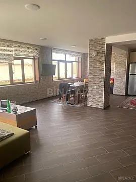 Satılır 11 otaqlı həyət evi 700 m²