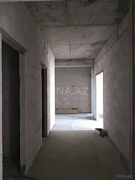 Satılır 4 otaqlı mənzil 162 m²