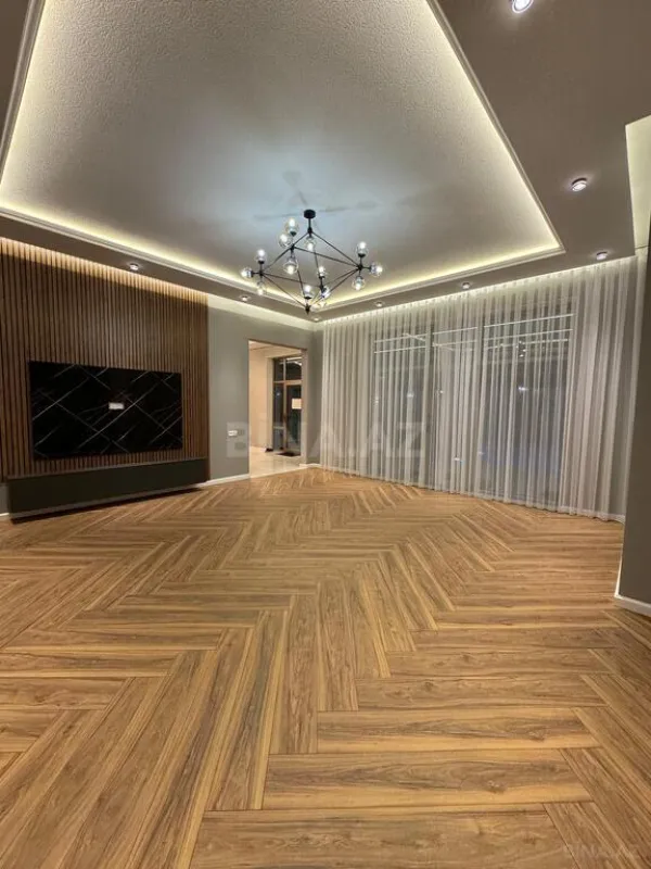 Satılır 4 otaqlı həyət evi 185 m²