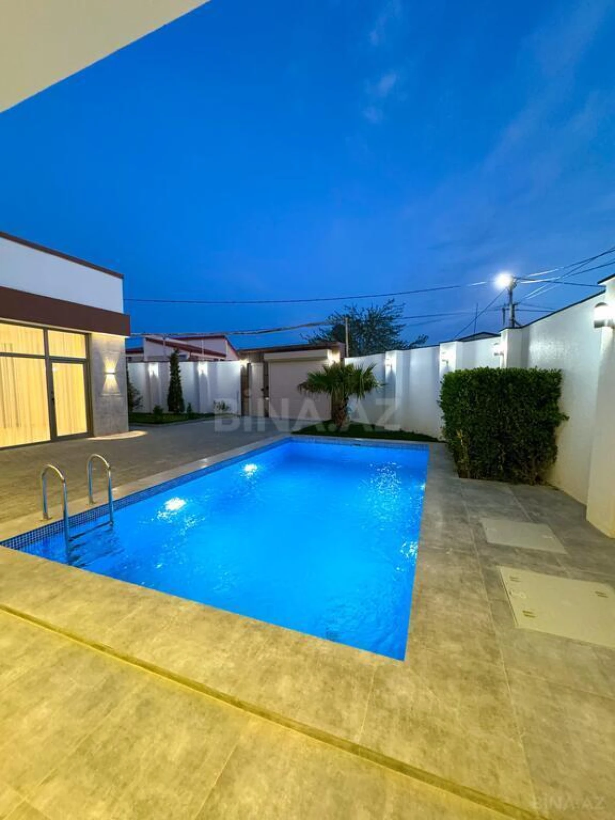 Satılır 4 otaqlı həyət evi 185 m²