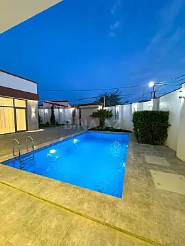 Satılır 4 otaqlı həyət evi 185 m²