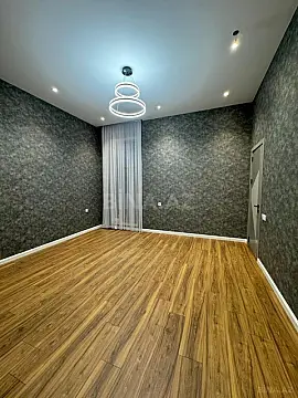 Satılır 4 otaqlı həyət evi 185 m²