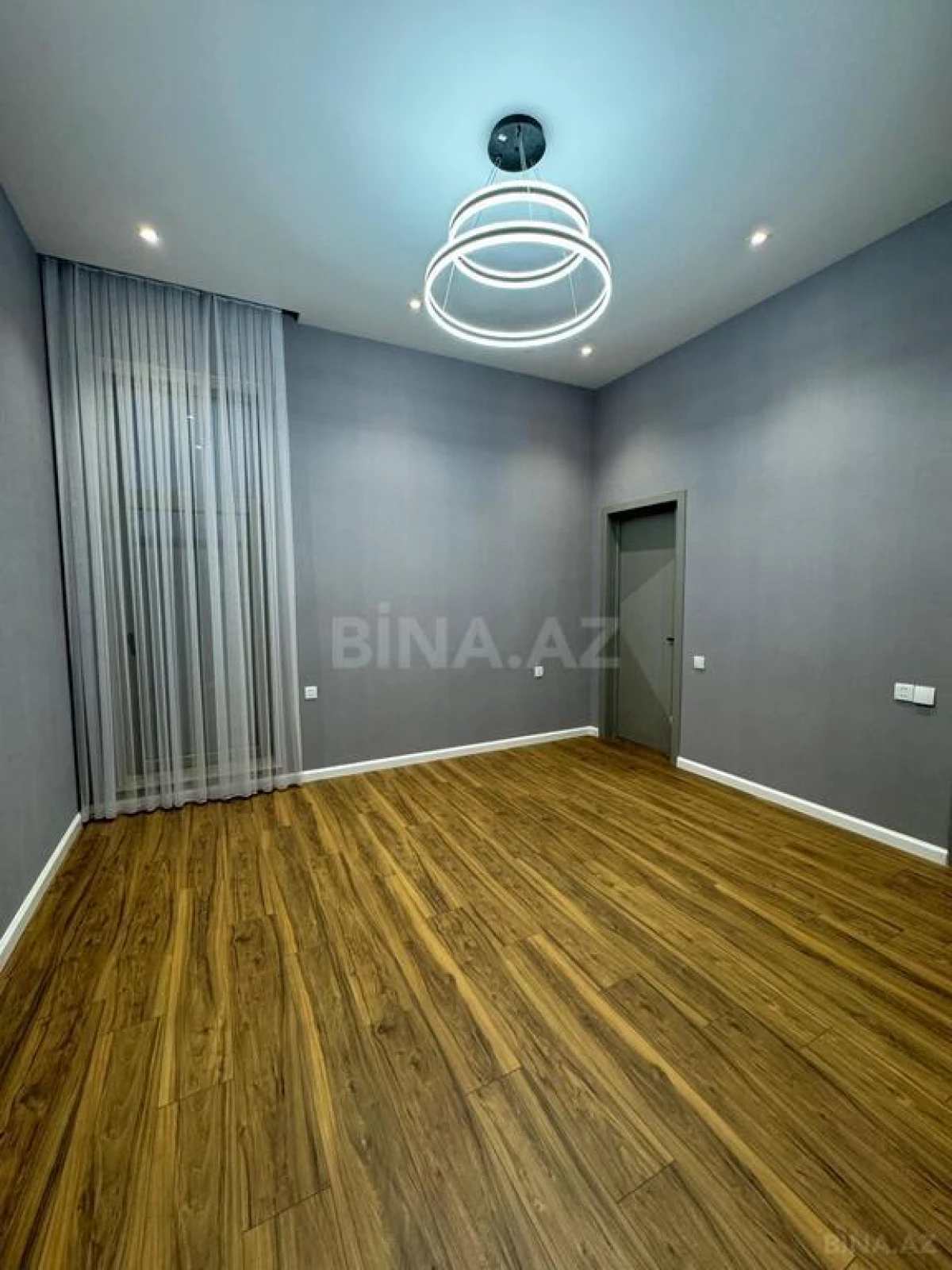 Satılır 4 otaqlı həyət evi 185 m²