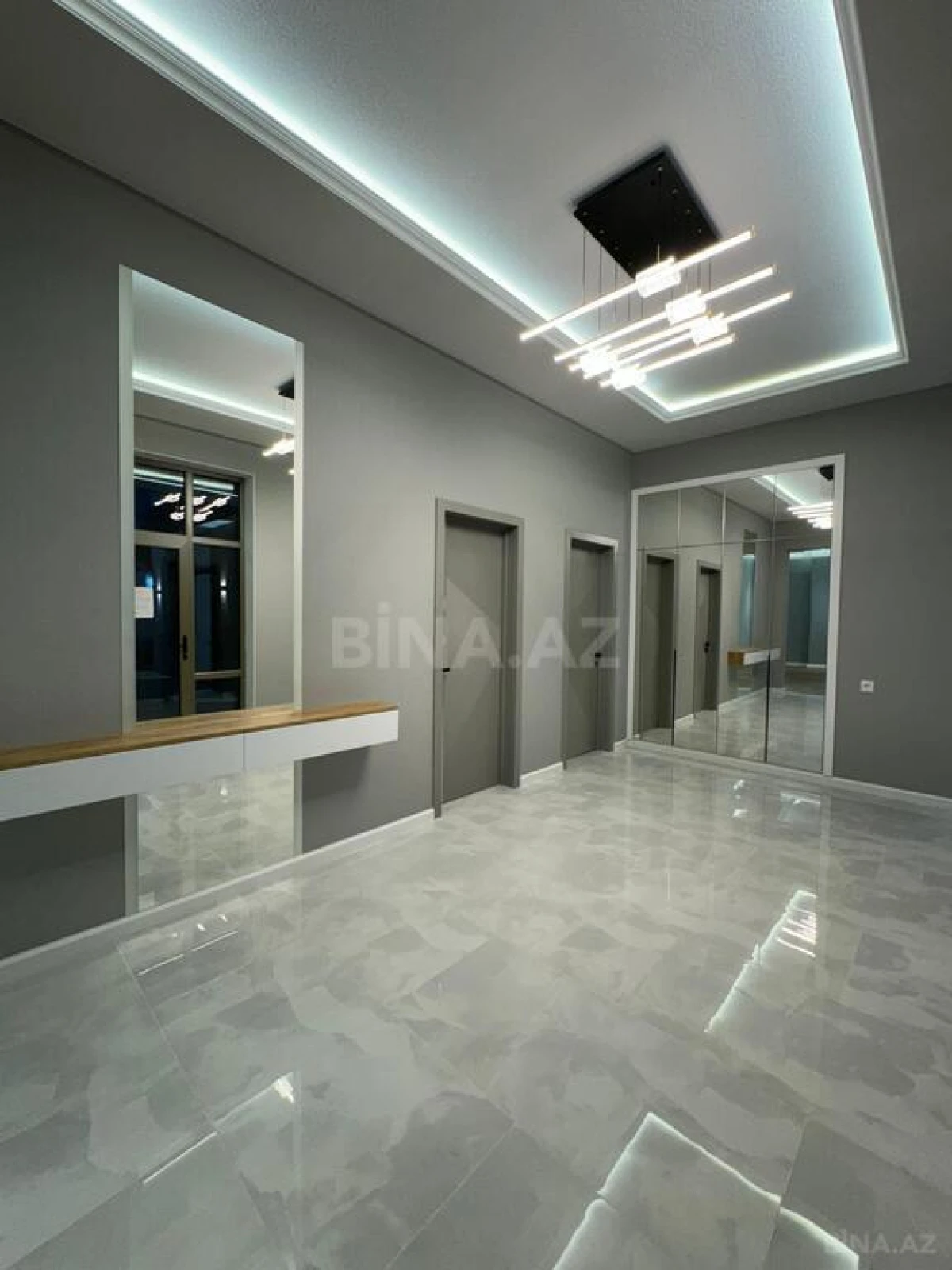 Satılır 4 otaqlı həyət evi 185 m²