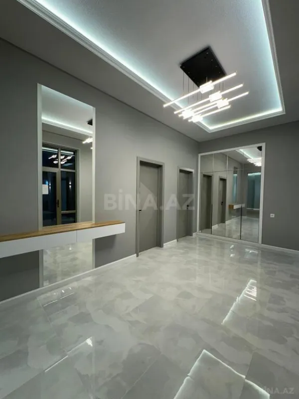 Satılır 4 otaqlı həyət evi 185 m²
