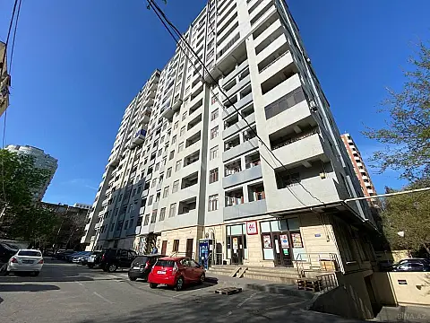 Satılır obyekt 72 m²