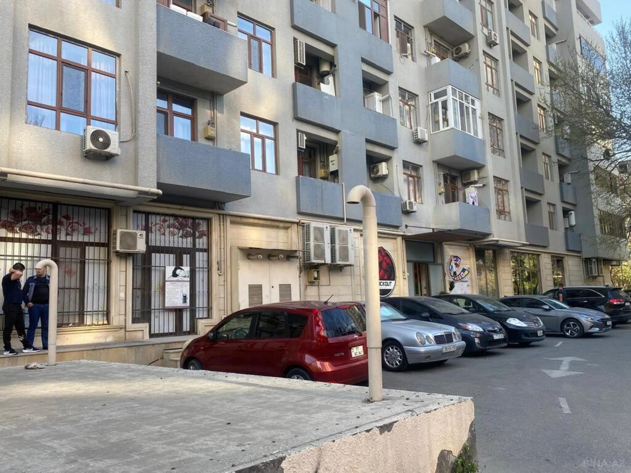Satılır obyekt 72 m²