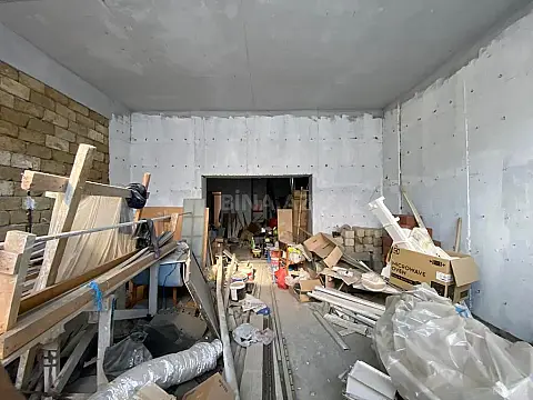 Satılır obyekt 72 m²