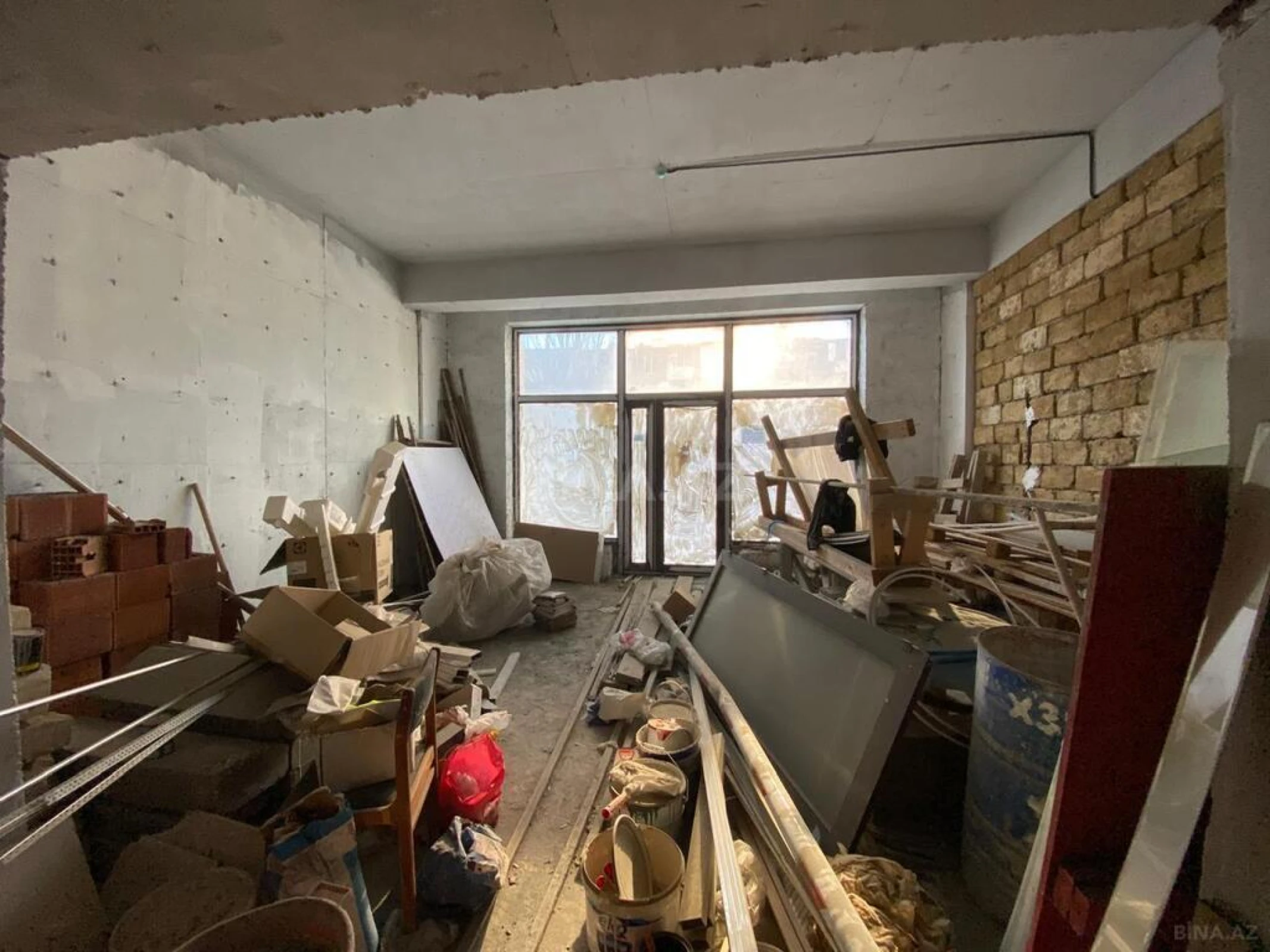 Satılır obyekt 72 m²