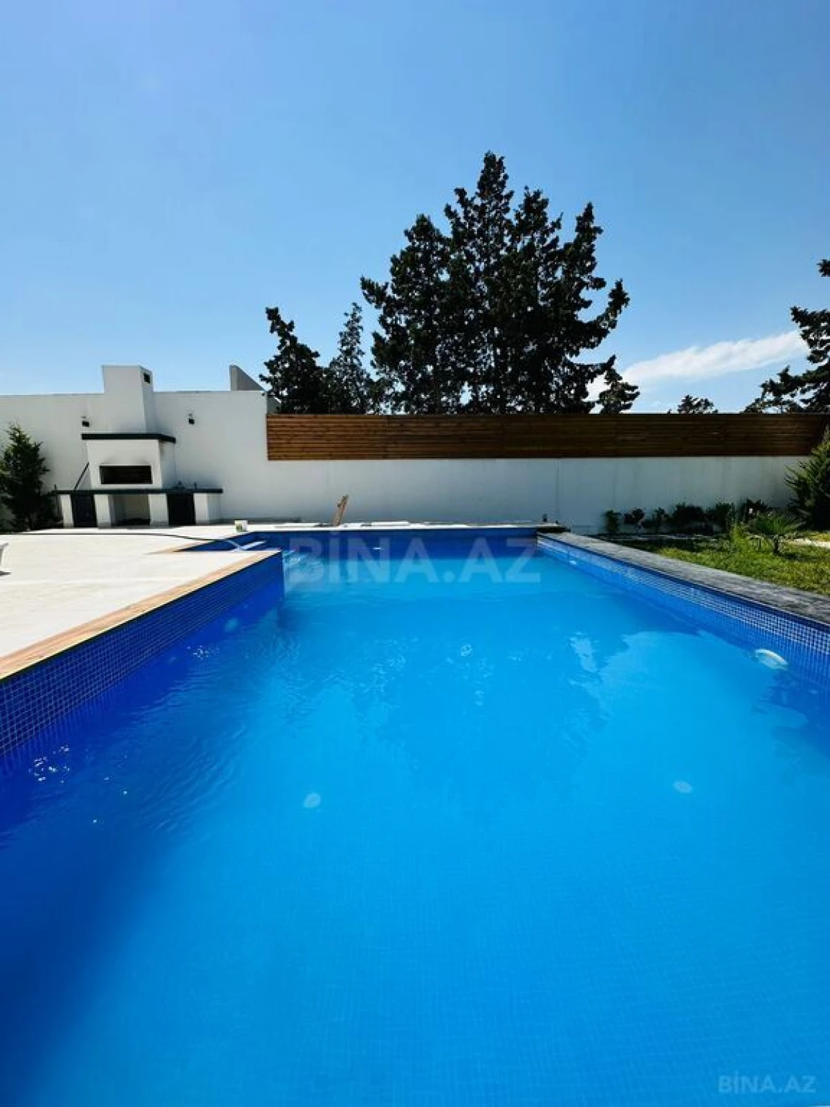 Kirayə verilir 4 otaqlı həyət evi 360 m²