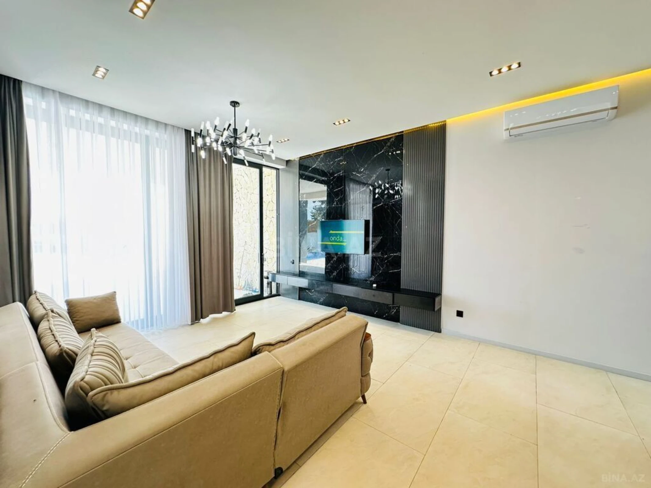 Kirayə verilir 4 otaqlı həyət evi 360 m²