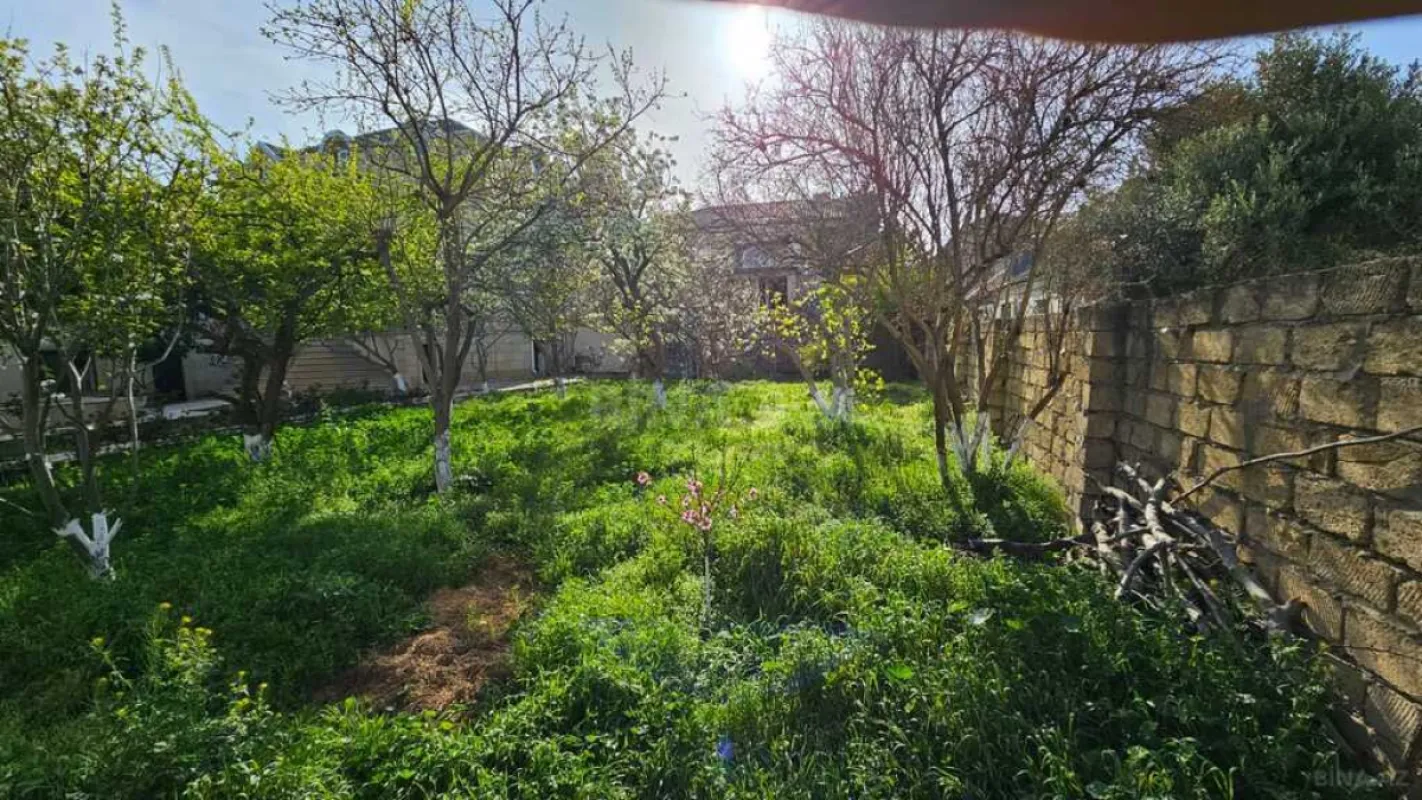 Satılır torpaq sahəsi 8 m²