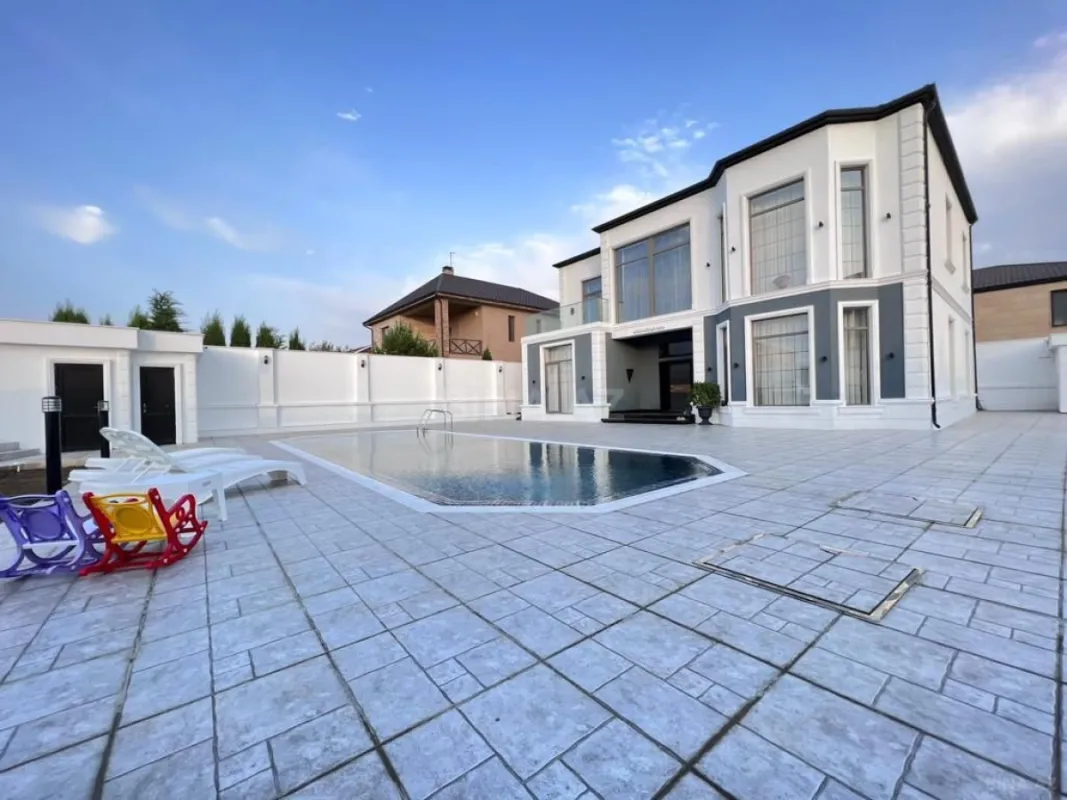 Kirayə verilir 5 otaqlı həyət evi 400 m²