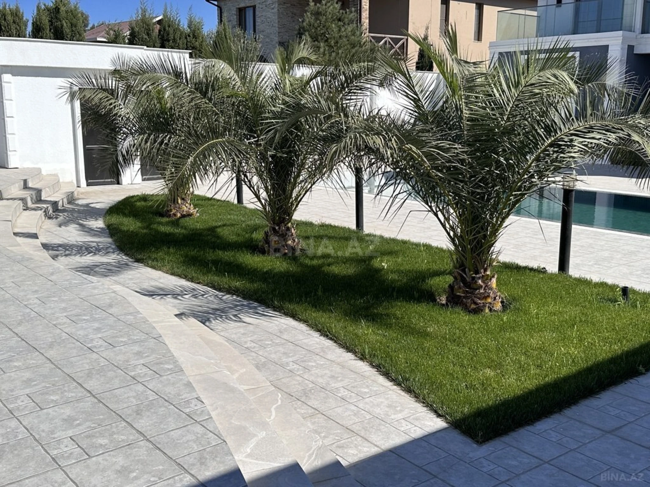 Kirayə verilir 5 otaqlı həyət evi 400 m²