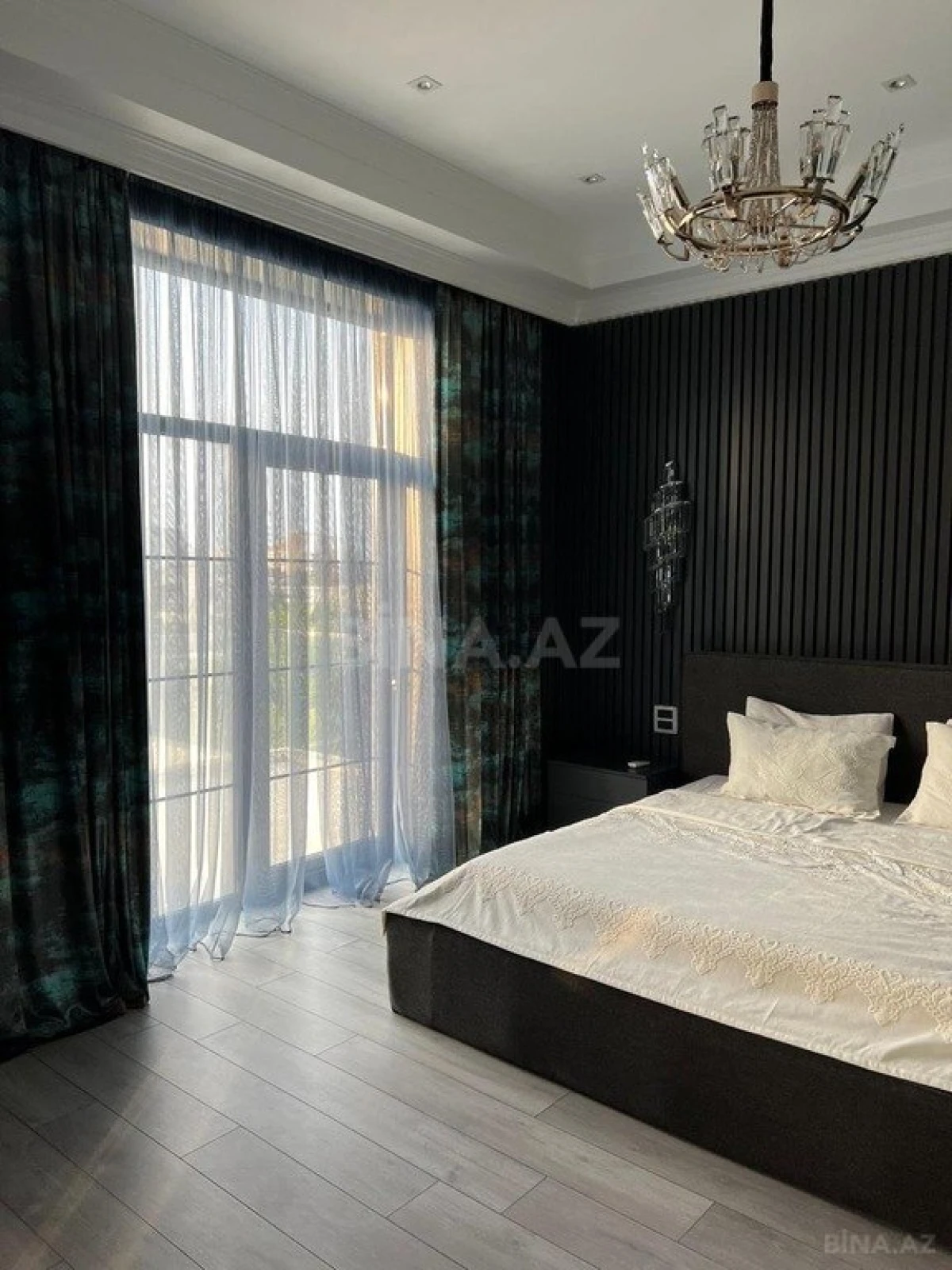 Kirayə verilir 6 otaqlı həyət evi 400 m²