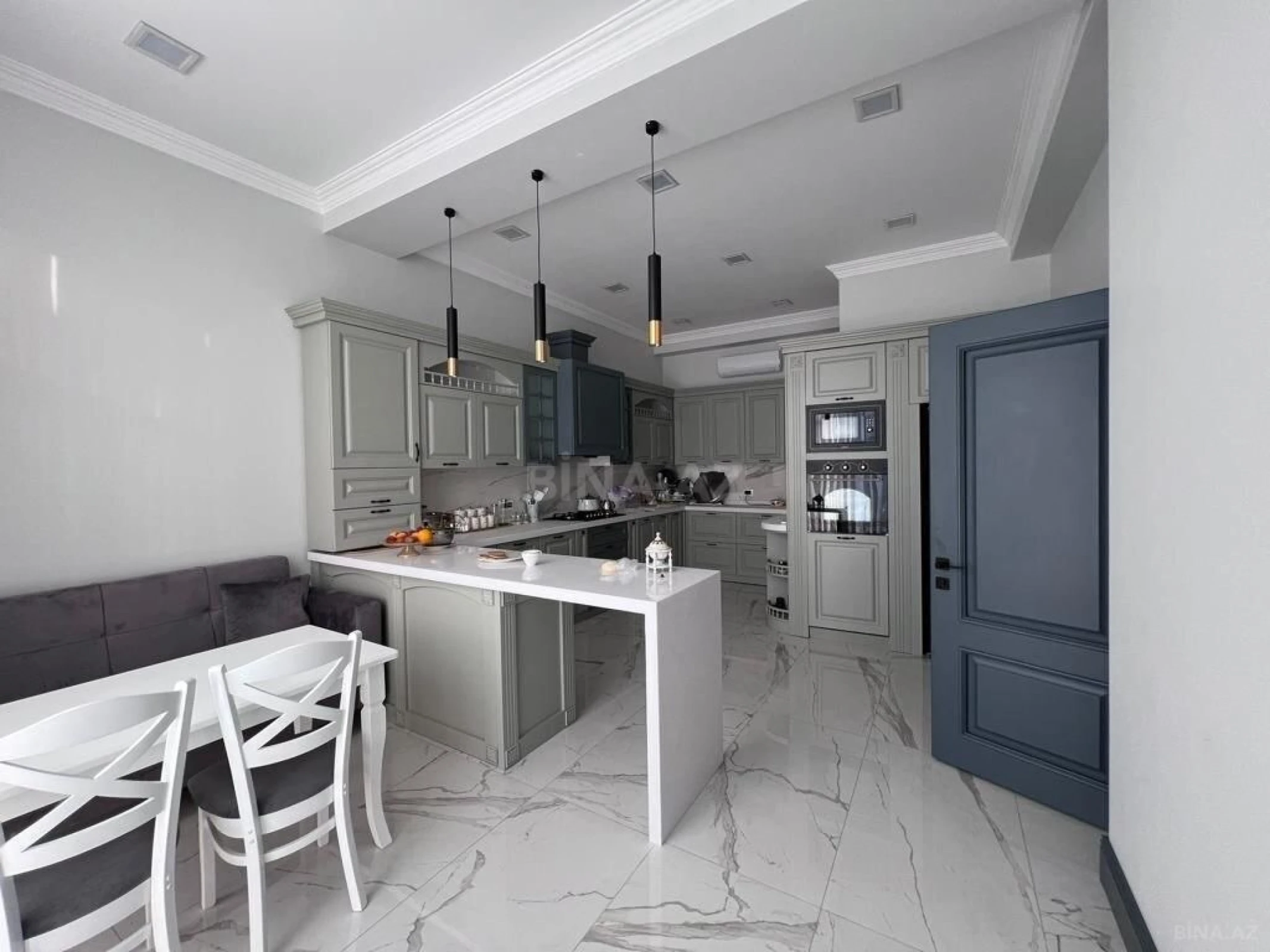 Kirayə verilir 6 otaqlı həyət evi 400 m²