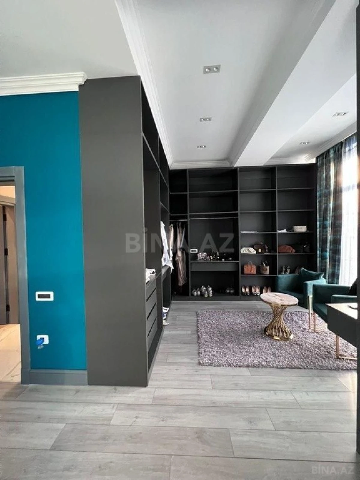 Kirayə verilir 6 otaqlı həyət evi 400 m²