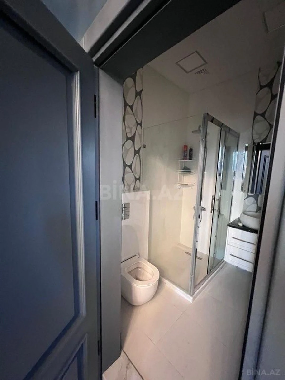 Kirayə verilir 6 otaqlı həyət evi 400 m²