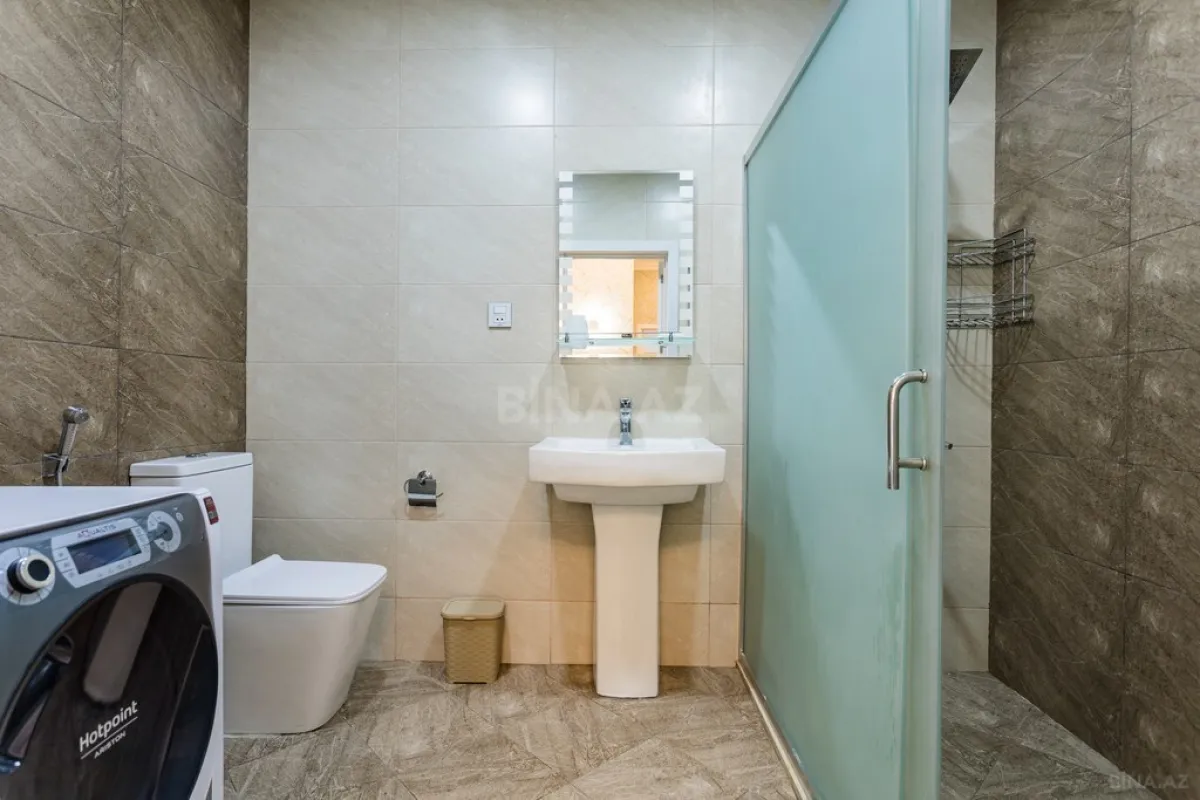 Kirayə verilir 5 otaqlı həyət evi 200 m²