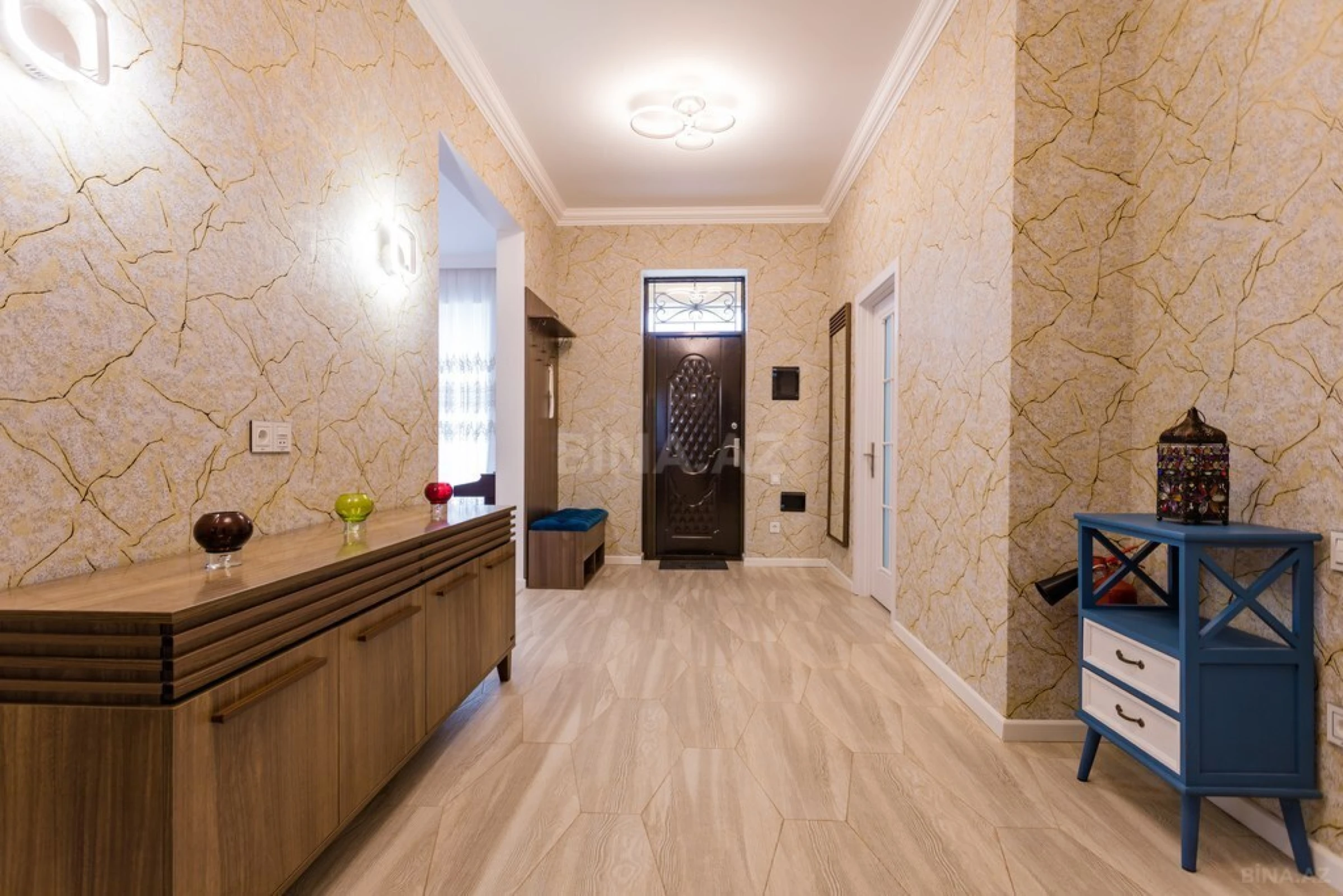 Kirayə verilir 5 otaqlı həyət evi 200 m²