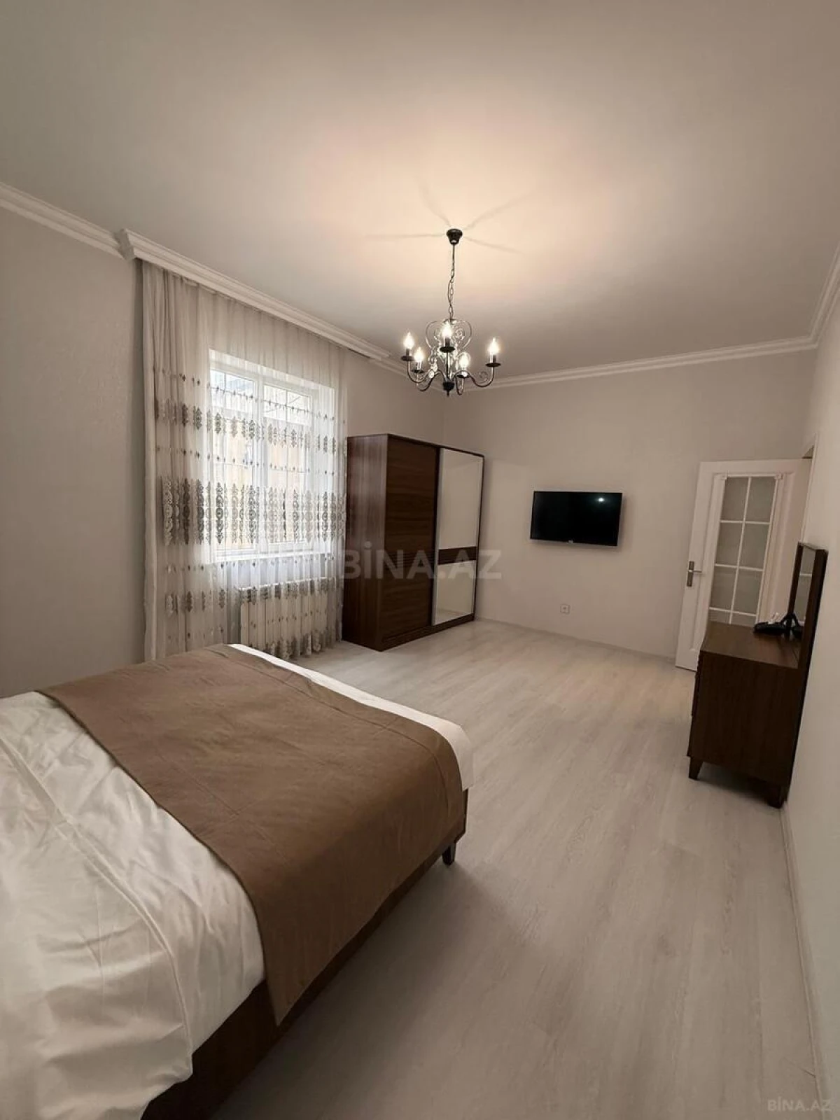 Kirayə verilir 5 otaqlı həyət evi 200 m²