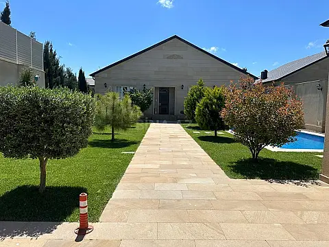 Kirayə verilir 5 otaqlı həyət evi 200 m²