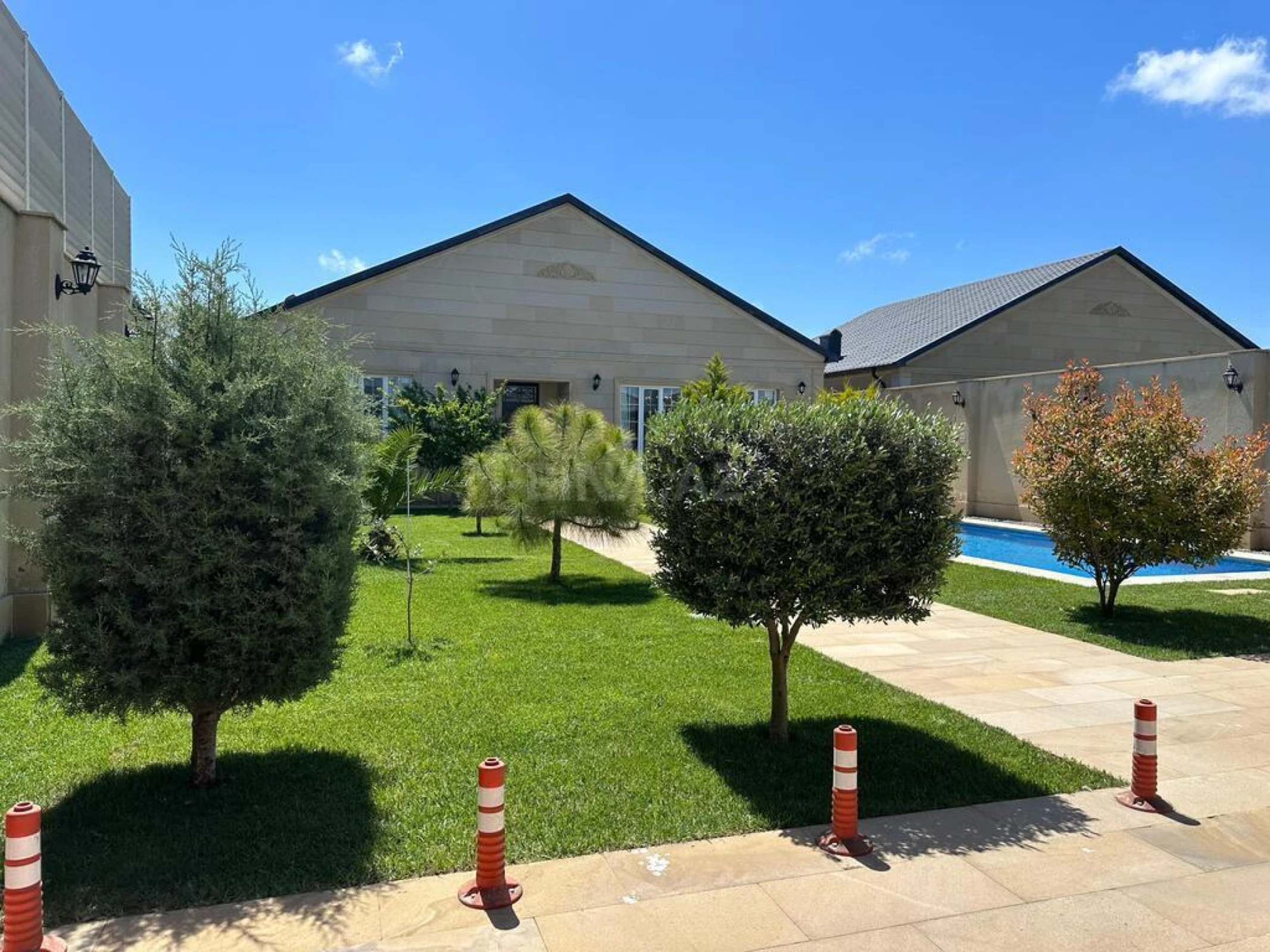 Kirayə verilir 5 otaqlı həyət evi 200 m²