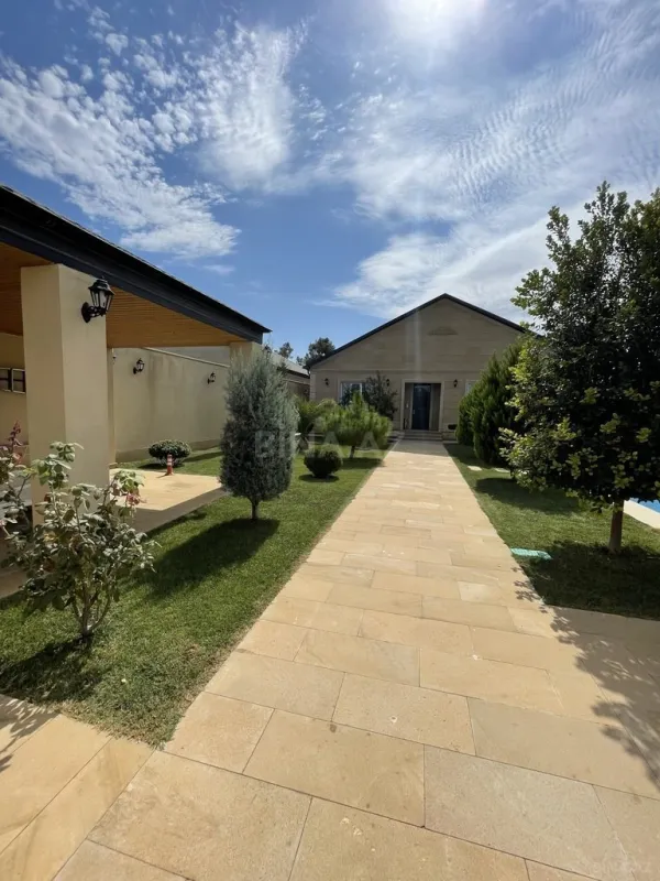 Kirayə verilir 5 otaqlı həyət evi 200 m²