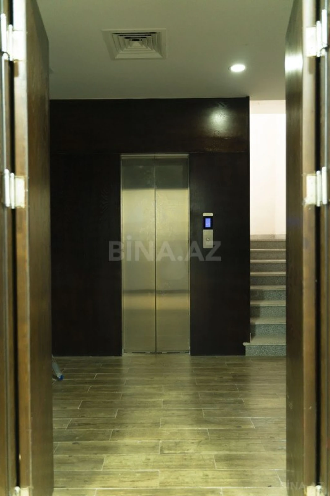 Kirayə verilir 1 otaqlı ofis 30 m²