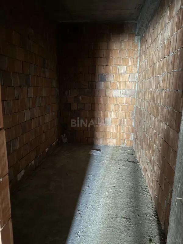 Satılır 3 otaqlı mənzil 163 m²