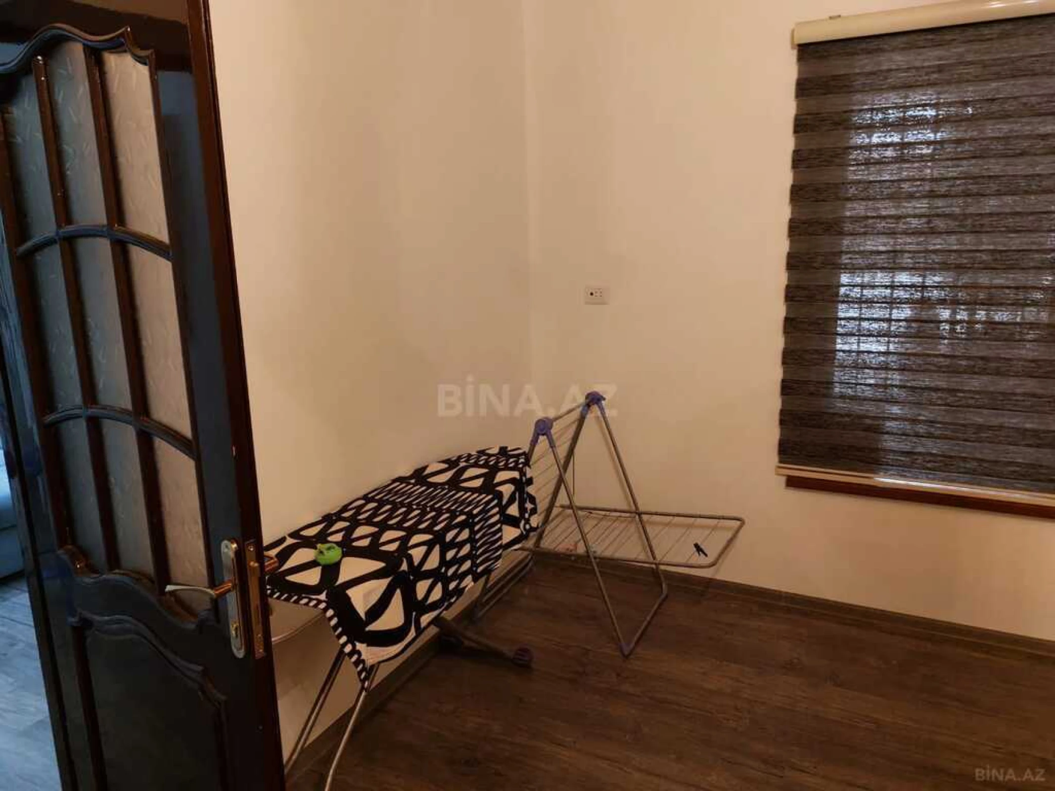 Satılır 5 otaqlı həyət evi 220 m²