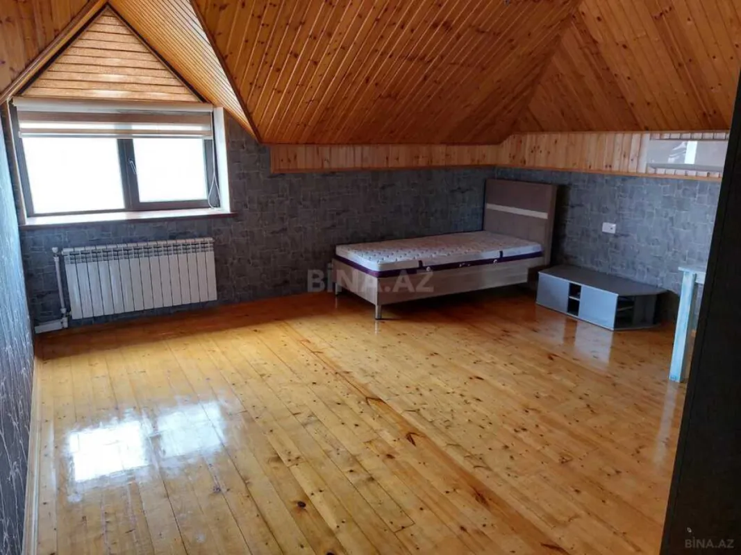 Satılır 5 otaqlı həyət evi 220 m²