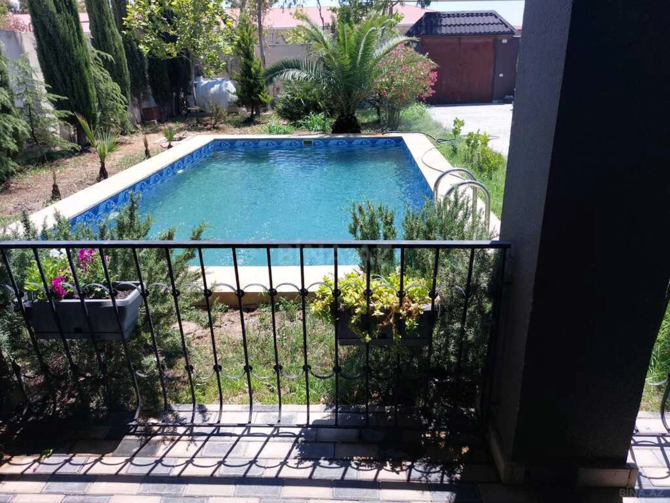 Satılır 5 otaqlı həyət evi 220 m²