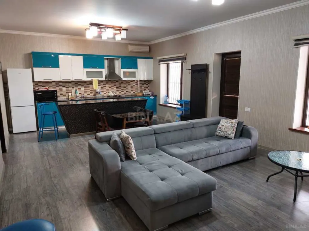 Satılır 5 otaqlı həyət evi 220 m²