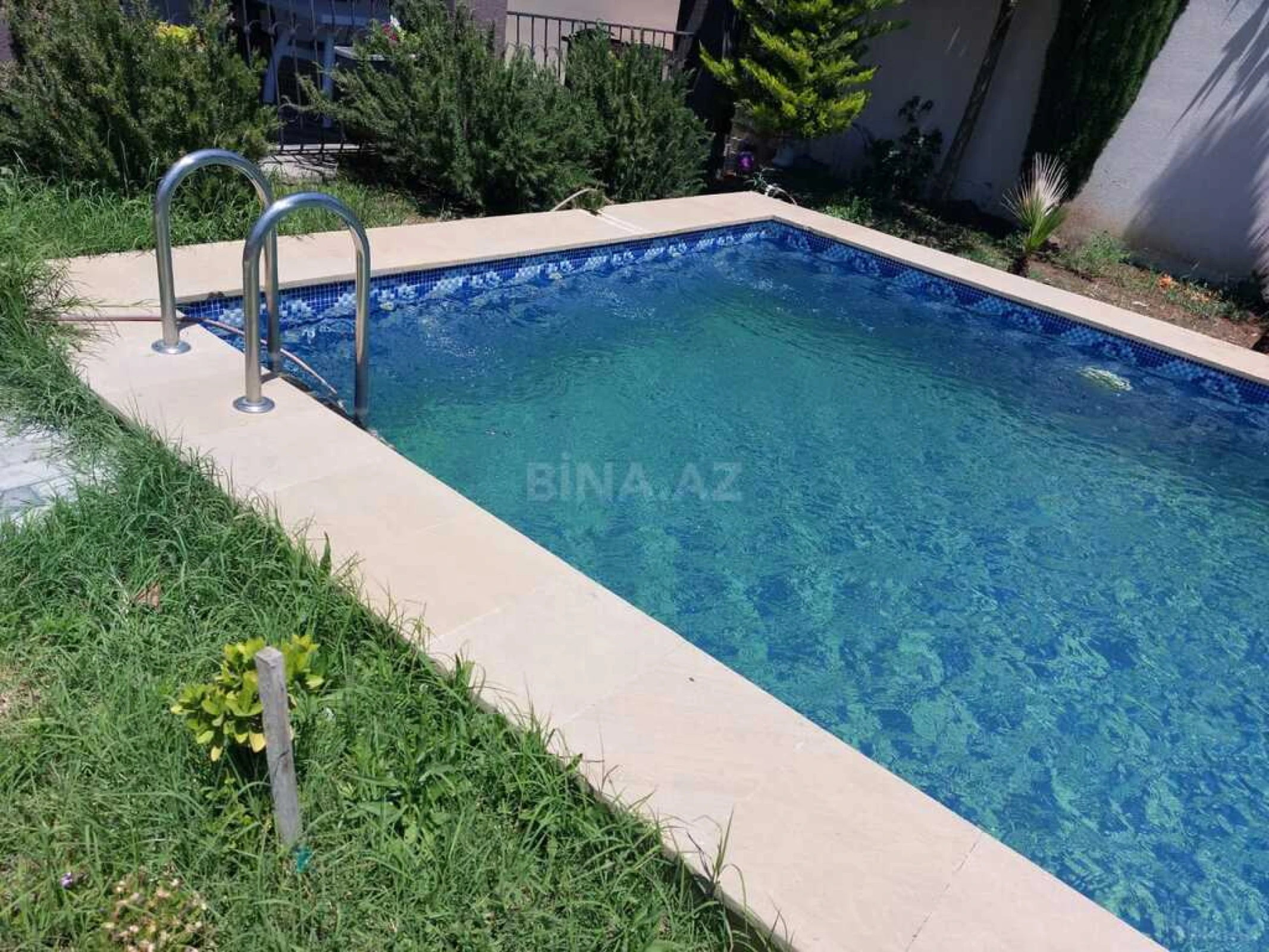 Satılır 5 otaqlı həyət evi 220 m²