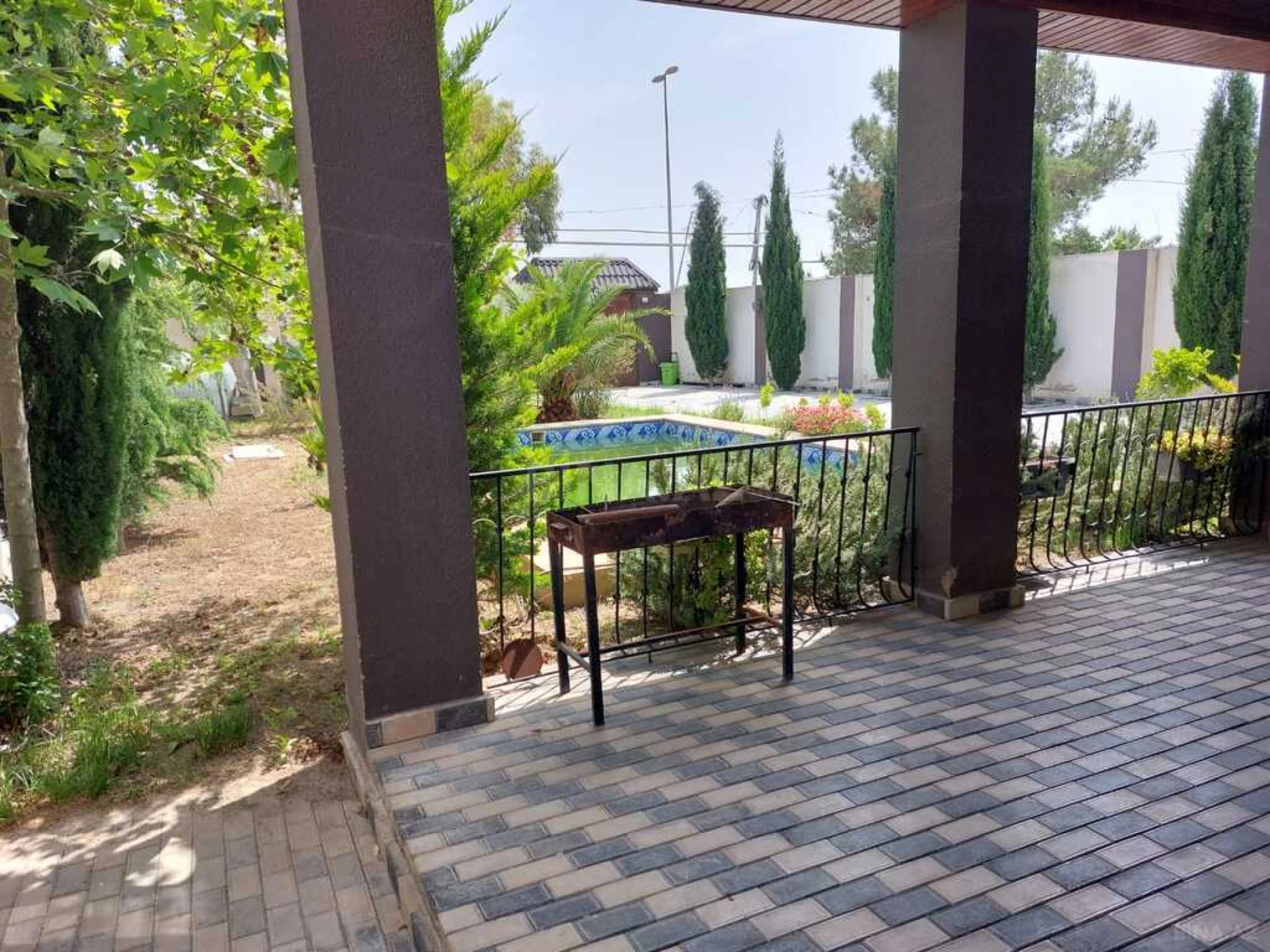 Satılır 5 otaqlı həyət evi 220 m²