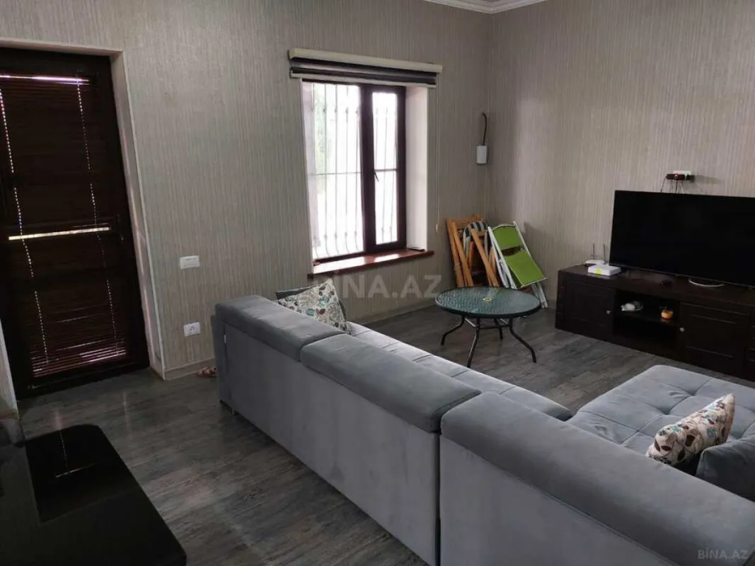 Satılır 5 otaqlı həyət evi 220 m²