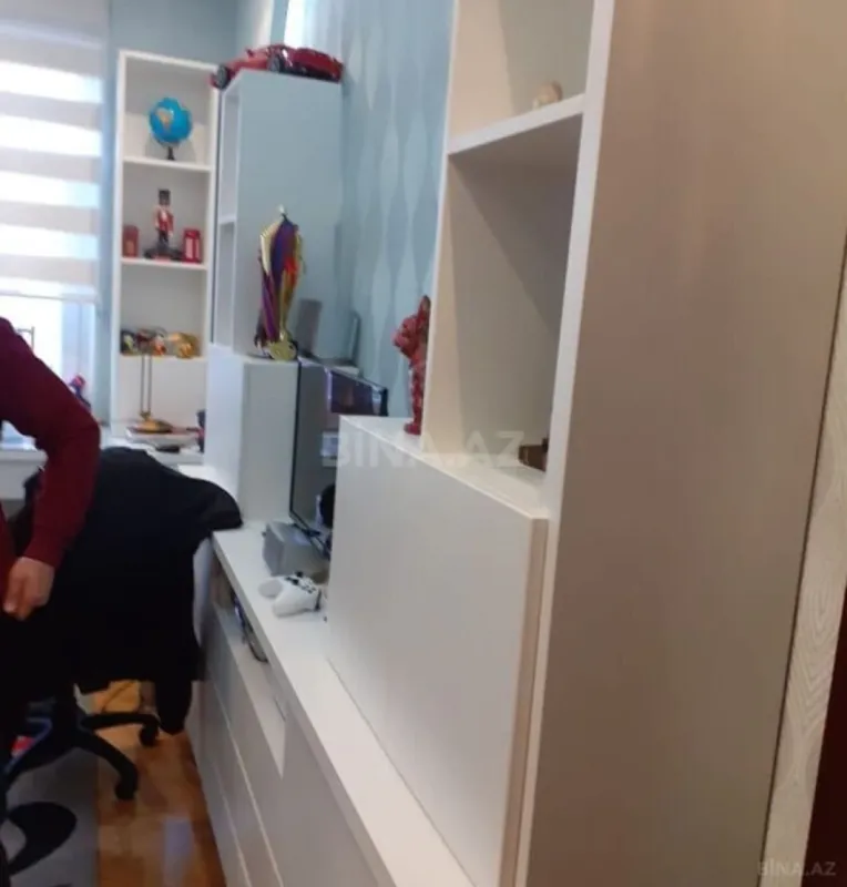 Satılır 3 otaqlı mənzil 120 m²