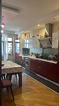 Satılır 3 otaqlı mənzil 120 m²