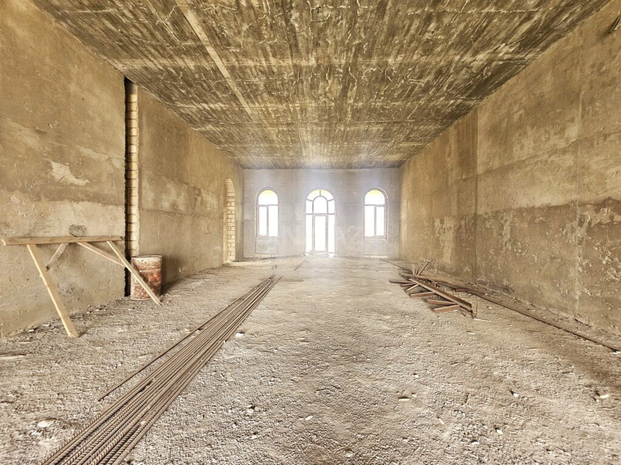 Satılır 10 otaqlı həyət evi 1000 m²