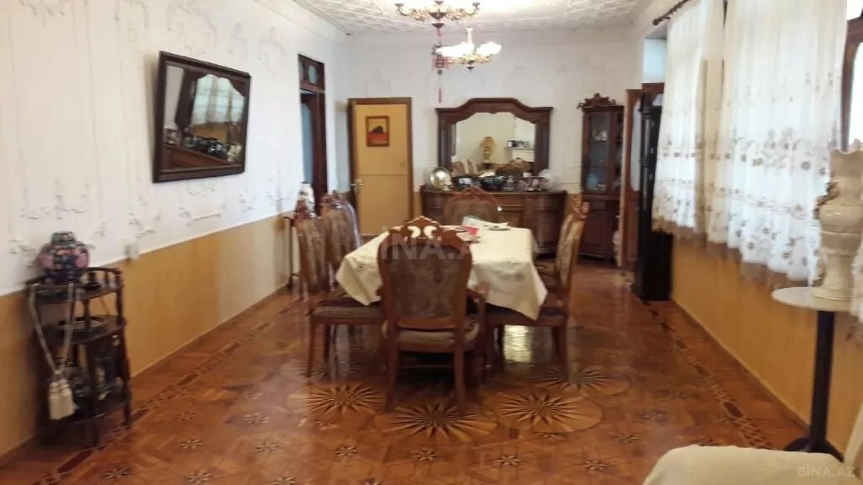 Satılır 6 otaqlı həyət evi 360 m²