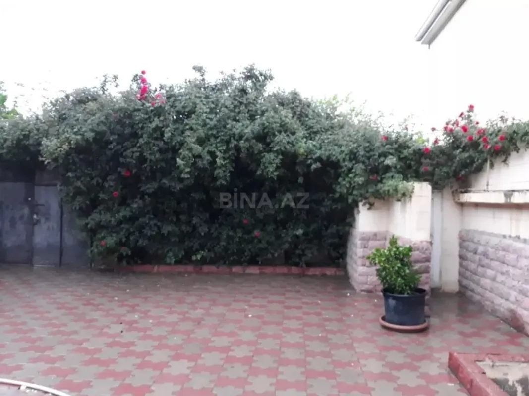 Satılır 6 otaqlı həyət evi 360 m²